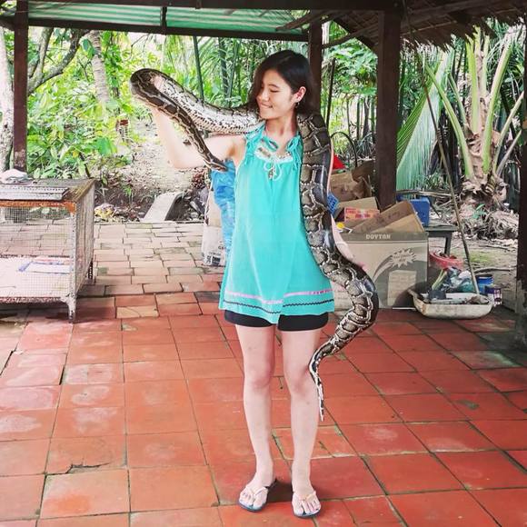 Meet your Posher, Nina - Picture 1 of 1